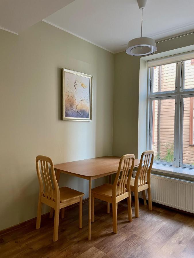 Spacious With Wifi And Parking