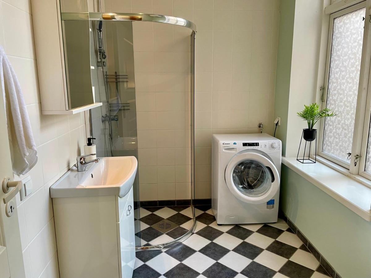 Spacious With Wifi And Parking Apartment Parnu
